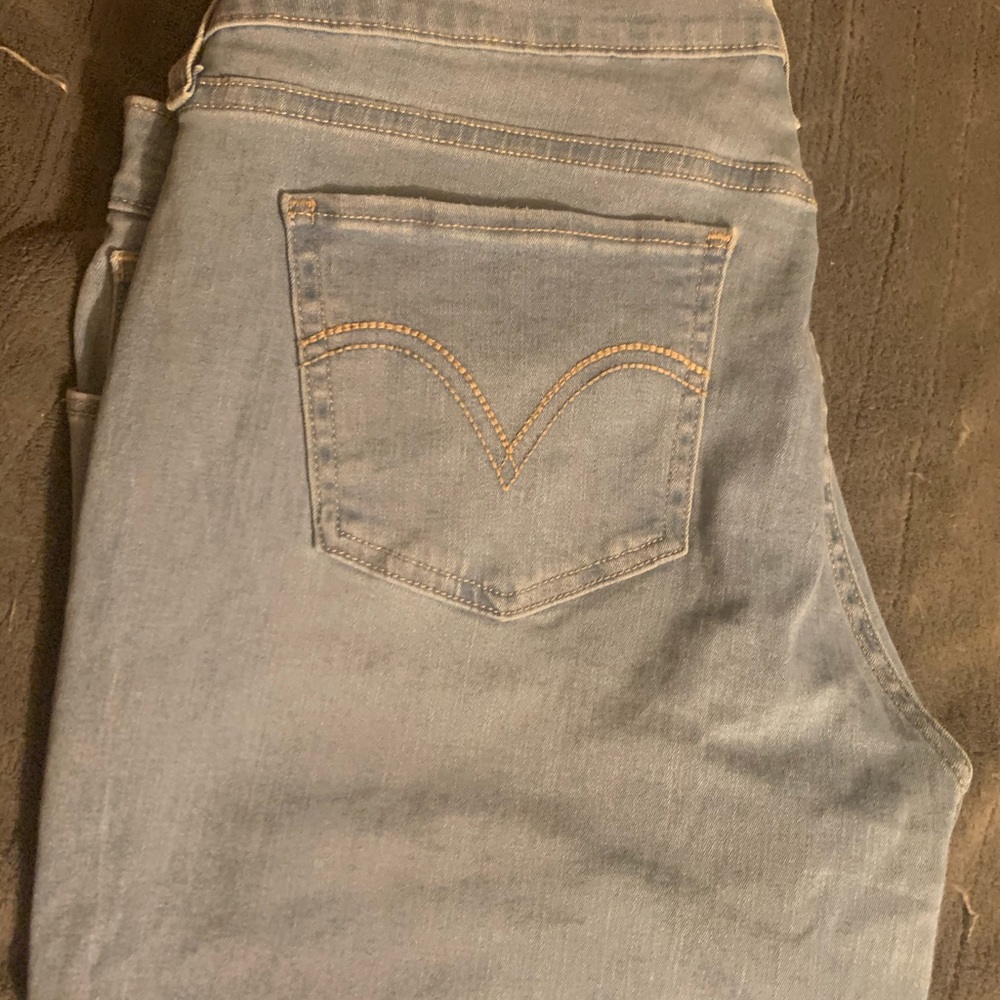 Levi’s women’s jeans